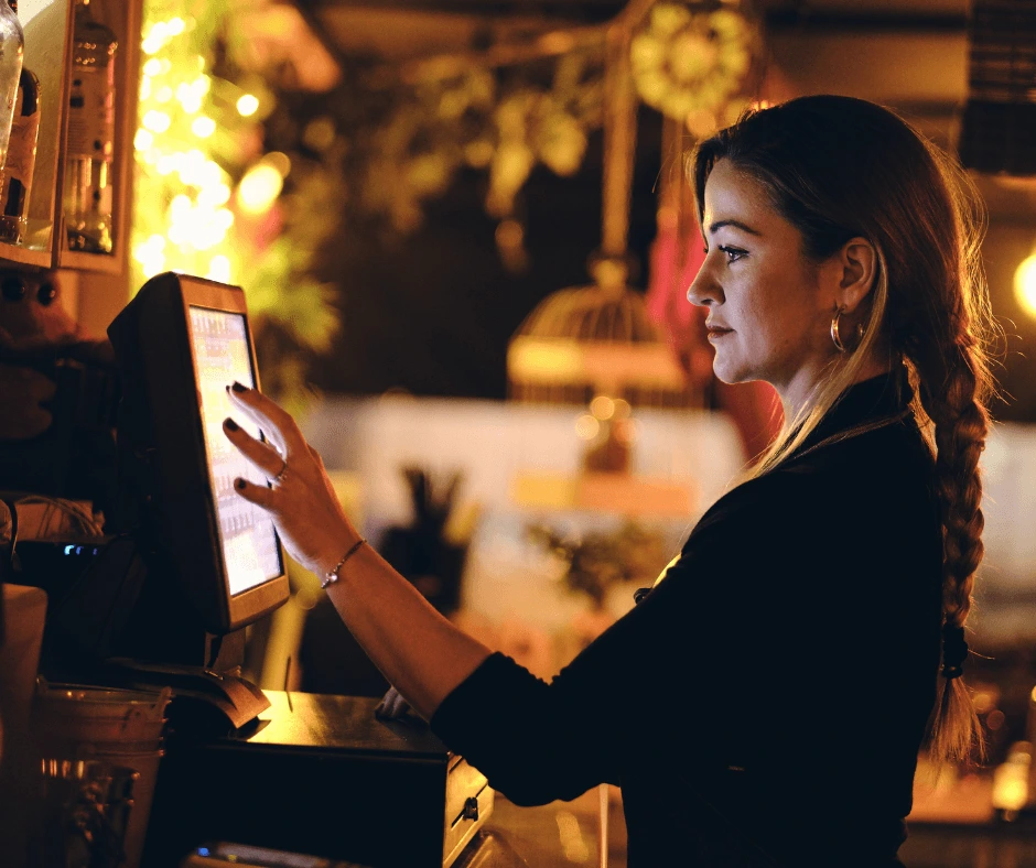 How to maximize business profit