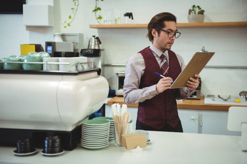 End-to-End Management Tools for Restaurants